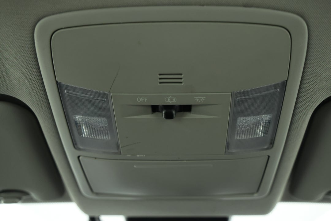 2017 Toyota RAV4 Gx (4x4), Automatic, 100818 km, On-Roof Controls/Sunglass holder