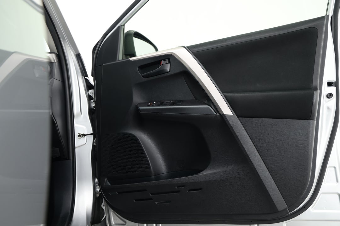 2017 Toyota RAV4 Gx (4x4), Automatic, 100818 km, Speaker View