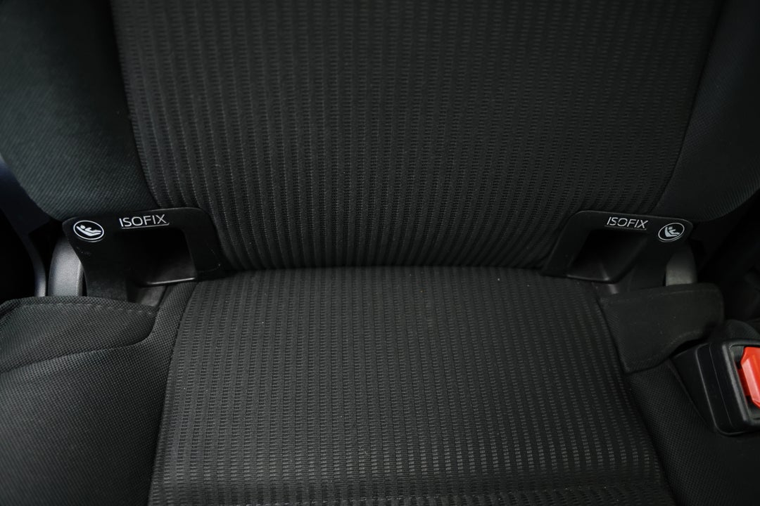 2017 Toyota RAV4 Gx (4x4), Automatic, 100818 km, Child Seat Anchor Points