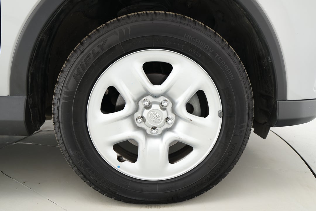 2017 Toyota RAV4 Gx (4x4), Automatic, 100818 km, Right Front Wheel