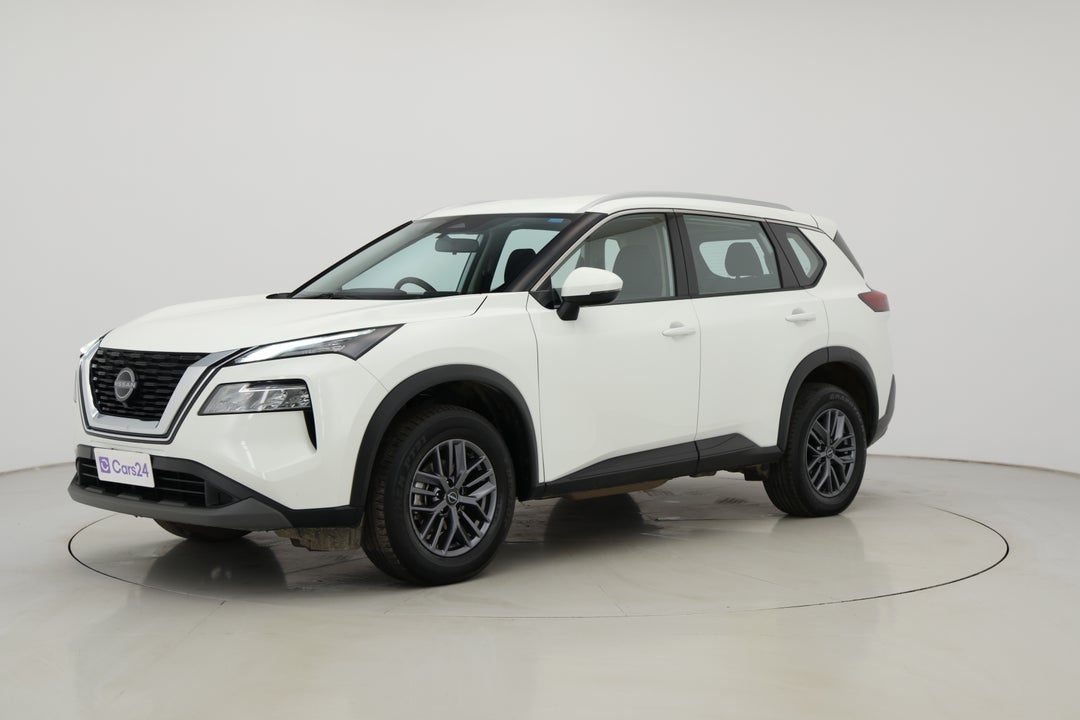 2024 Nissan X-trail St (2WD), Automatic, 51609 km, Left Front Diagonal (45- Degree) View