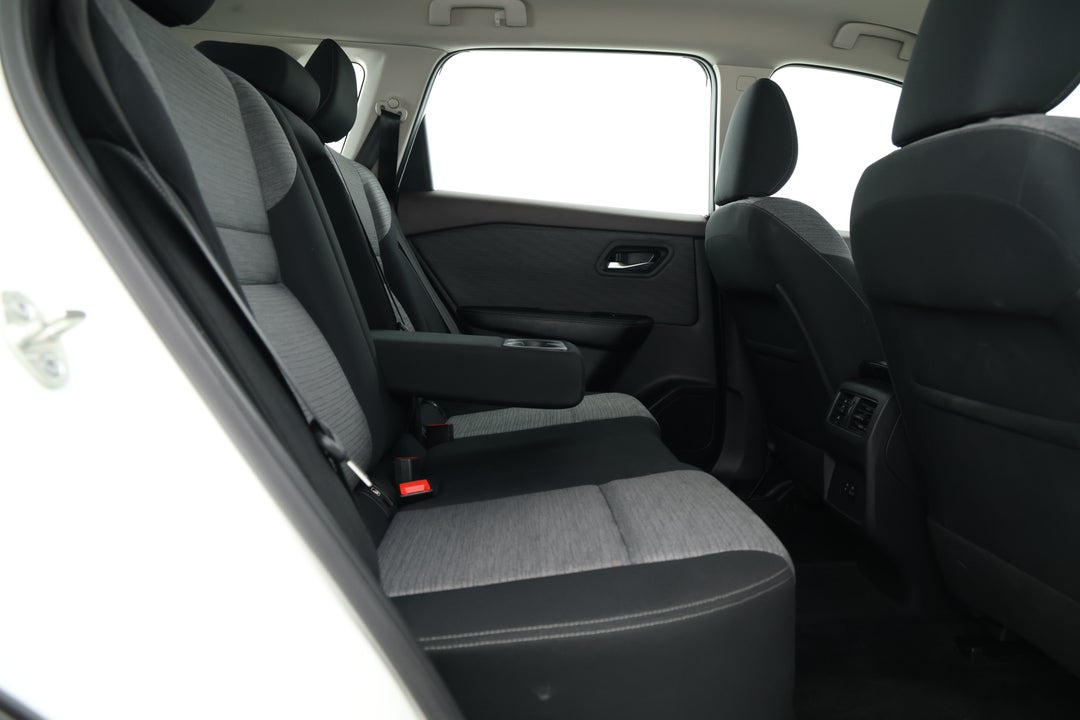 2024 Nissan X-trail St (2WD), Automatic, 51609 km, Right Side Rear Door Cabin View