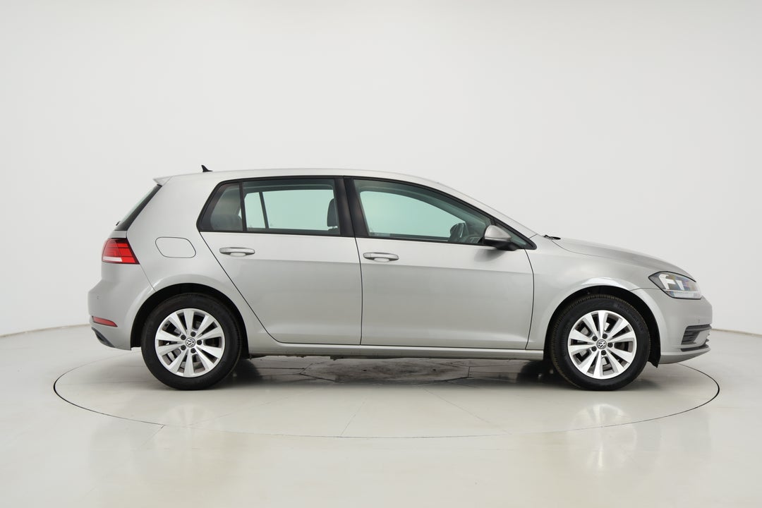 2018 Volkswagen Golf 110 Tsi Trendline, Automatic, 82627 km, Right Side View