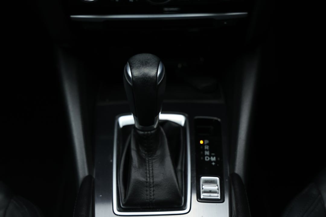 2016 Mazda 6 Touring, Automatic, 101297 km, Gear Lever 