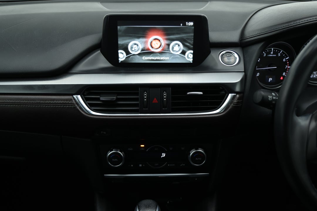 2016 Mazda 6 Touring, Automatic, 101297 km, Center Console