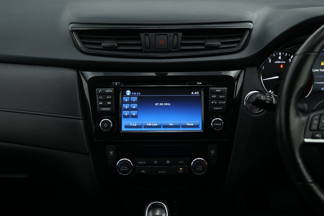 2018 Nissan X-trail St-l (2WD), Automatic, 65352 km, Center Console