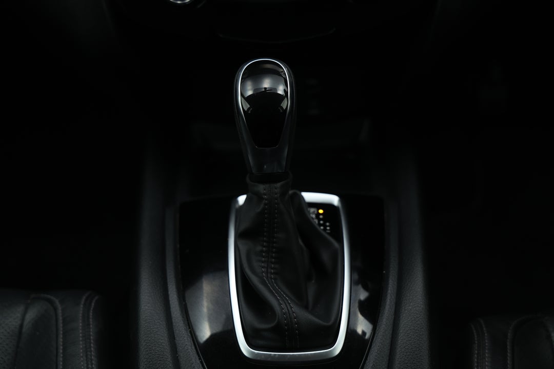 2018 Nissan X-trail St-l (2WD), Automatic, 65352 km, Gear Lever 