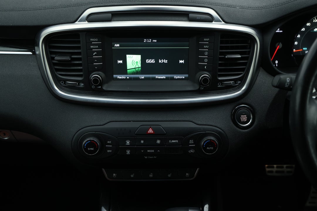 2016 Kia Sorento Gt-line (4x4), Automatic, 102924 km, Center Console