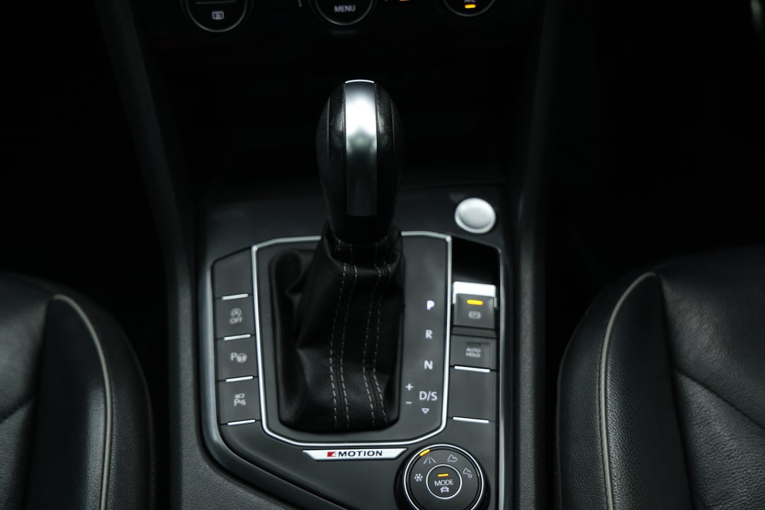 2019 Volkswagen Tiguan 162 Tsi Highline, Automatic, 81723 km, Gear Lever 