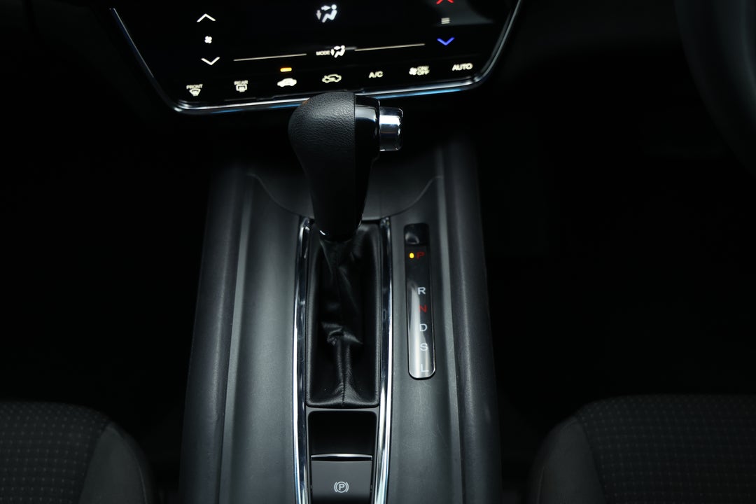 2019 Honda HR-V Vti, Automatic, 56229 km, Gear Lever 