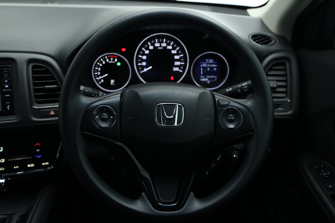 2019 Honda HR-V Vti, Automatic, 56229 km, Steering Wheel Close-up