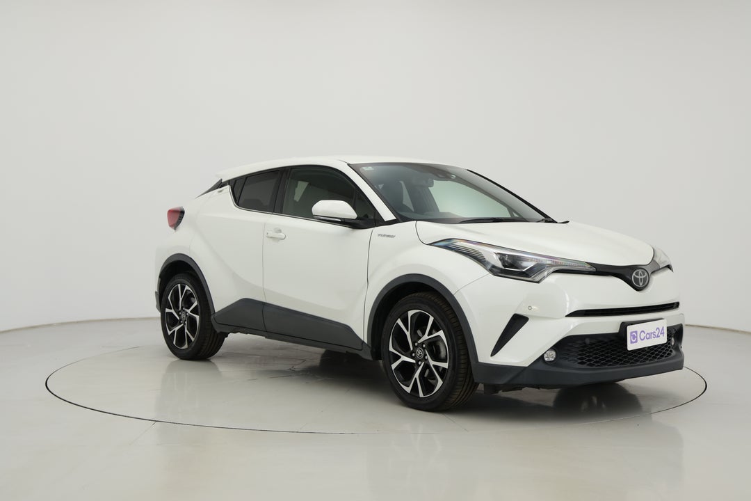 2018 Toyota C-HR Koba (AWD), Automatic, 133633 km, Right Front Diagonal (45- Degree) View