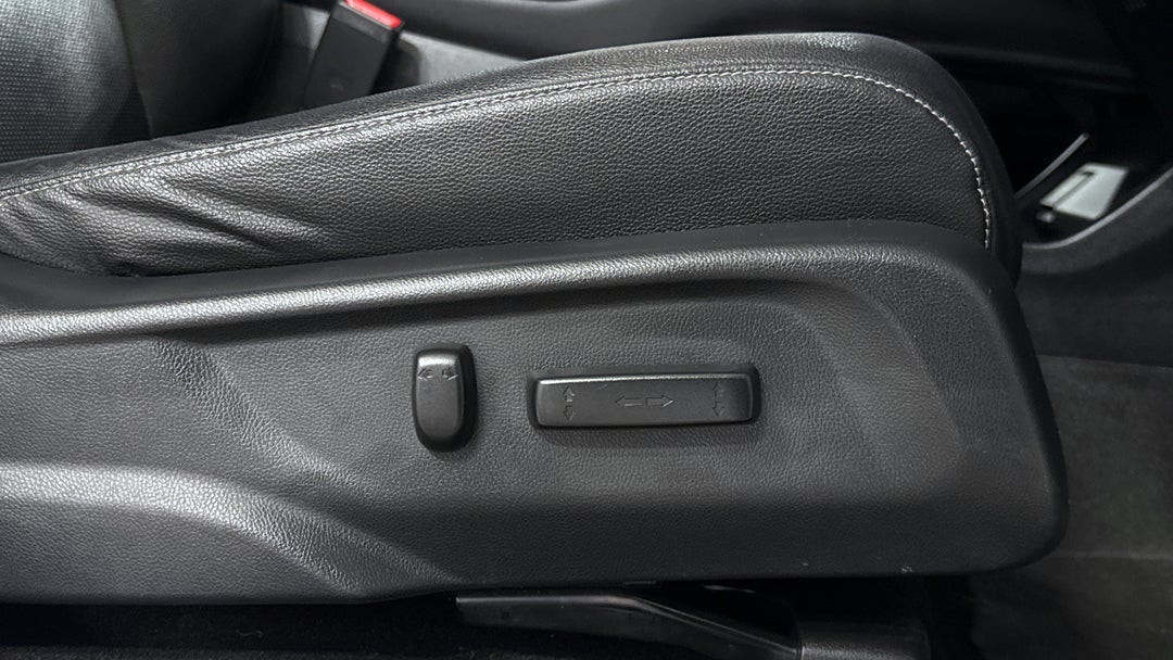 2019 Honda HR-V Vti-lx, Automatic, 94458 km, Drivers Side Adjustment Panel