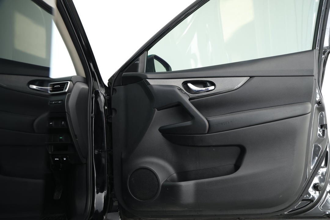 2017 Nissan X-trail Ti (4x4), Automatic, 143044 km, Speaker View