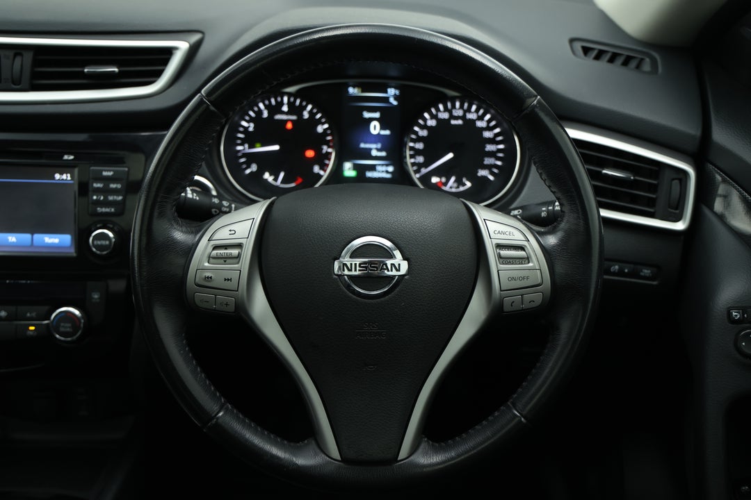 2017 Nissan X-trail Ti (4x4), Automatic, 143044 km, Steering Wheel Close-up
