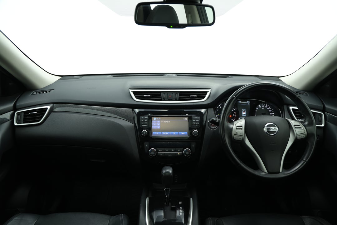 2017 Nissan X-trail Ti (4x4), Automatic, 143044 km, Dashboard View