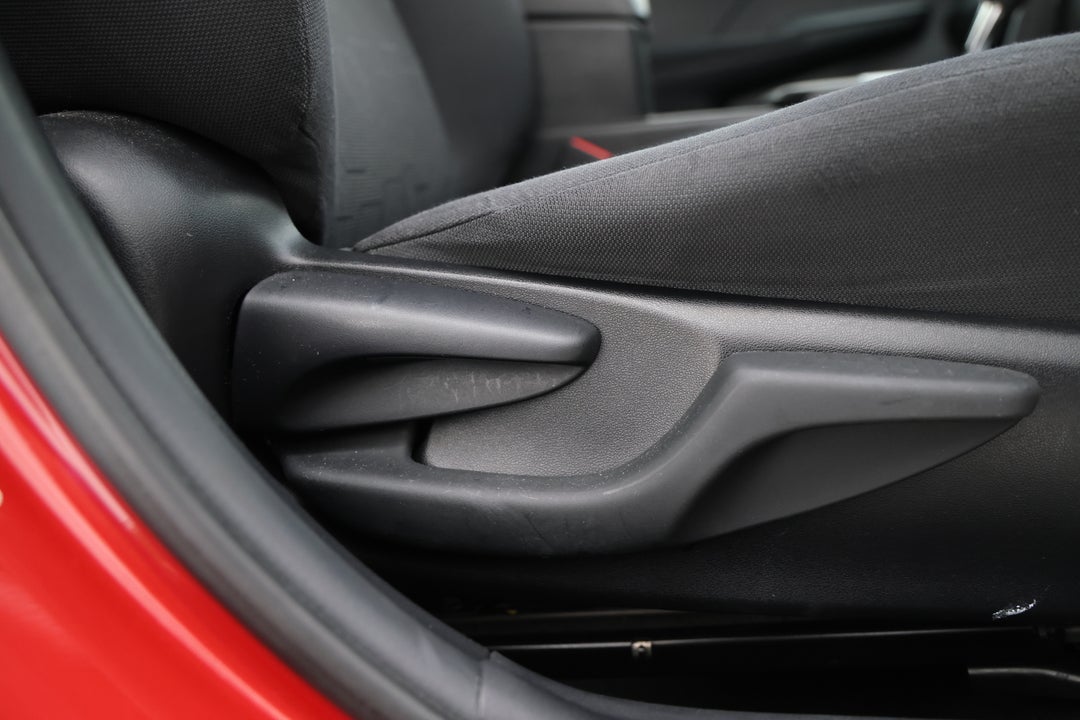 2013 Toyota Camry Altise, Automatic, 56151 km, Drivers Side Adjustment Panel