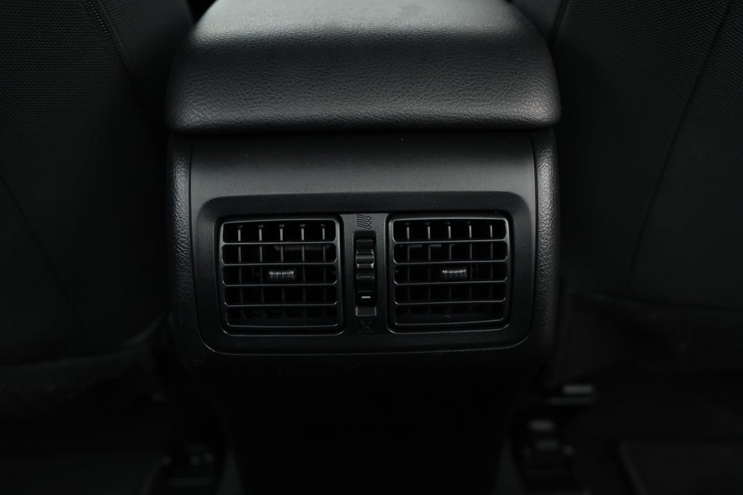 2013 Toyota Camry Altise, Automatic, 56151 km, Rear A/C Vent