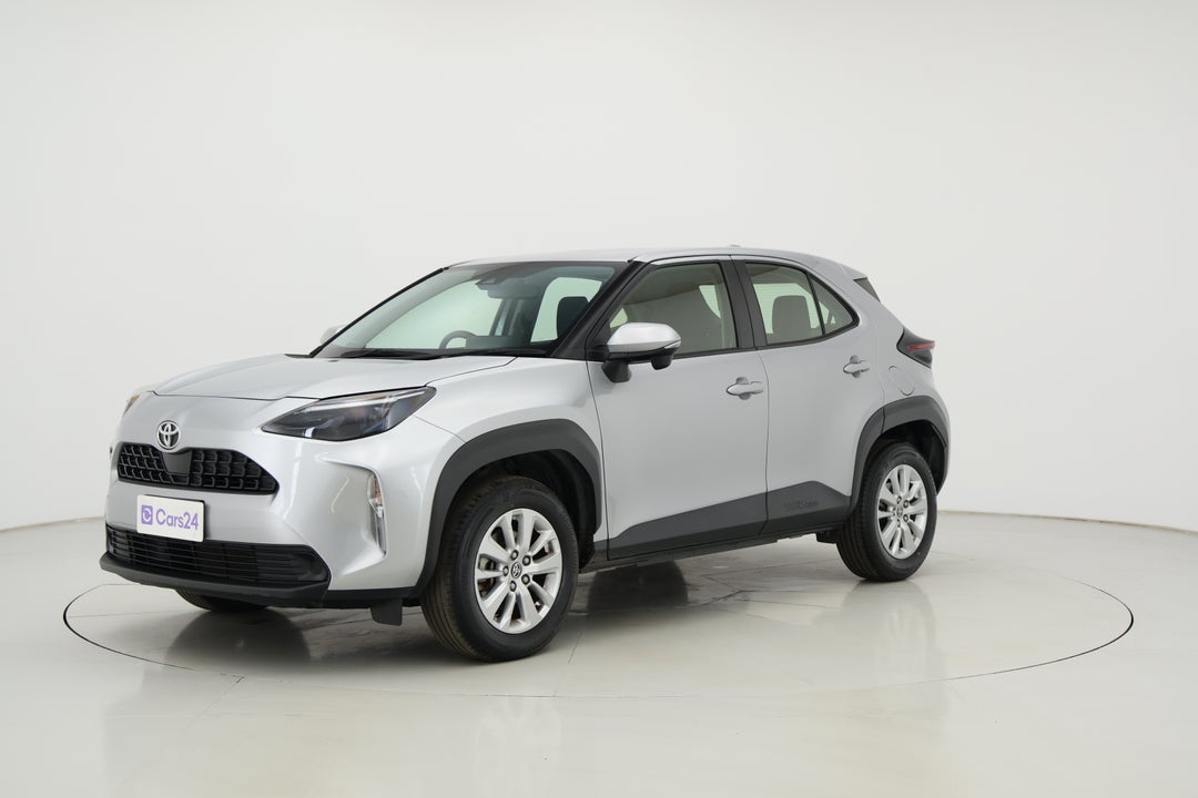 2023 Toyota Yaris Cross Gx, Automatic, 59288 km, Left Front Diagonal (45- Degree) View