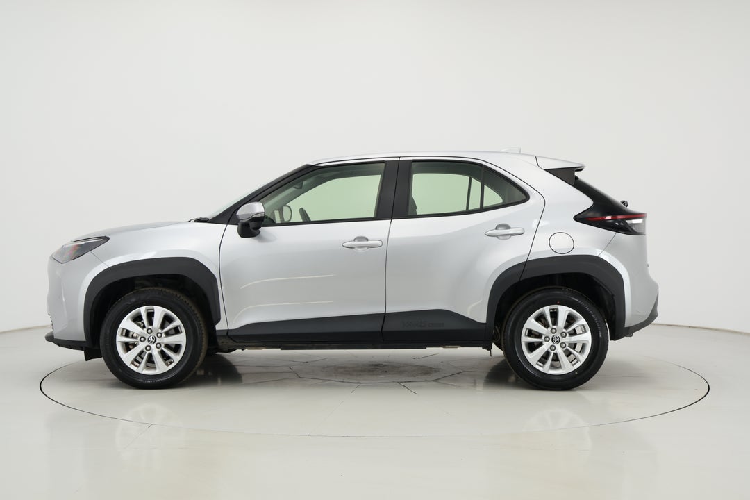 2023 Toyota Yaris Cross Gx, Automatic, 59288 km, Left Side View