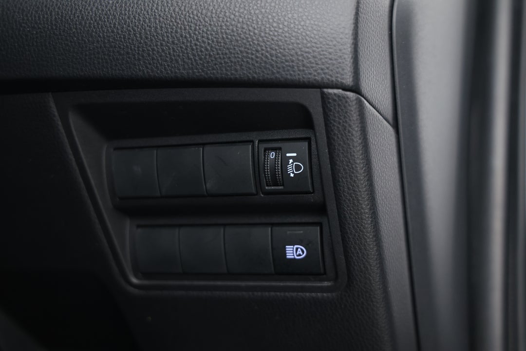 2023 Toyota Yaris Cross Gx, Automatic, 59288 km, Utility Switches/Buttons