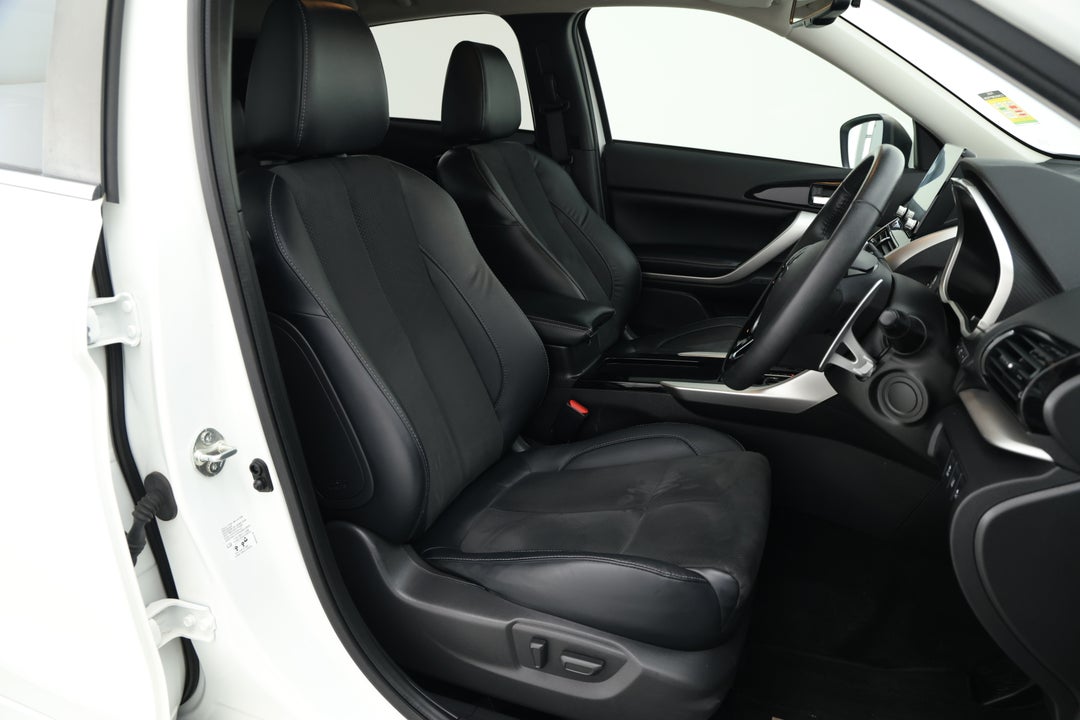 2022 Mitsubishi Eclipse Cross Aspire (2WD), Automatic, 60094 km, Right Side Front Door Cabin View