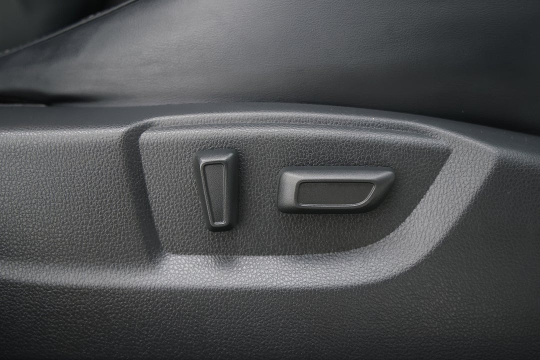 2022 Mitsubishi Eclipse Cross Aspire (2WD), Automatic, 60094 km, Drivers Side Adjustment Panel