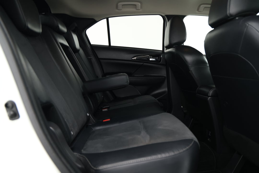 2022 Mitsubishi Eclipse Cross Aspire (2WD), Automatic, 60094 km, Right Side Rear Door Cabin View