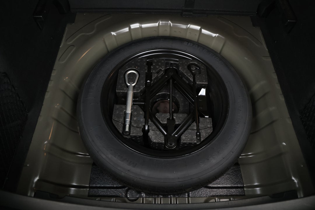 2023 MG ZS Excite, Automatic, 31877 km, Spare Wheel