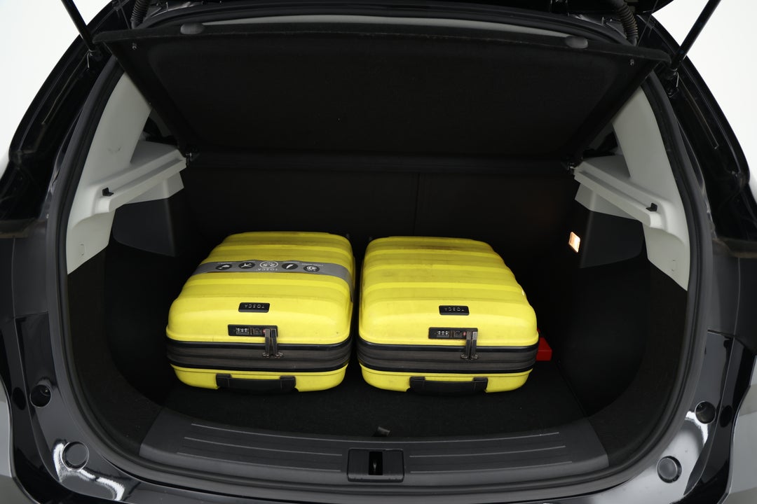 2023 MG ZS Excite, Automatic, 31877 km, Boot Inside View with Luggage