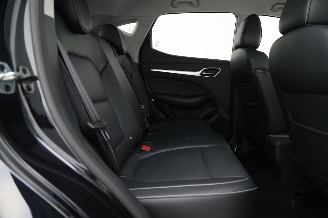 2023 MG ZS Excite, Automatic, 31877 km, Right Side Rear Door Cabin View