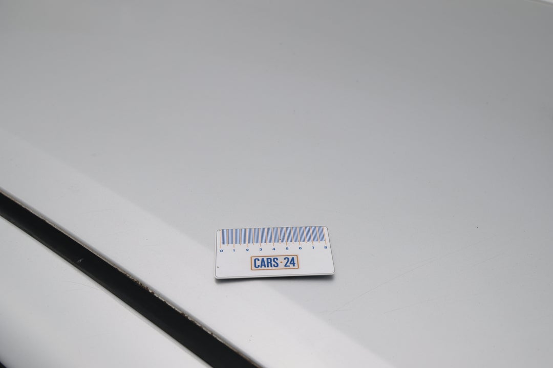 2015 Toyota Yaris Ascent, Automatic, 114037 km, Roof Scratch