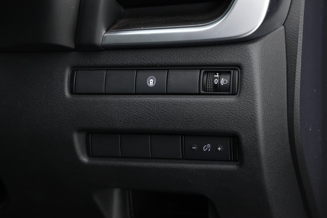 2024 Nissan X-trail St (2WD), Automatic, 52749 km, Utility Switches/Buttons