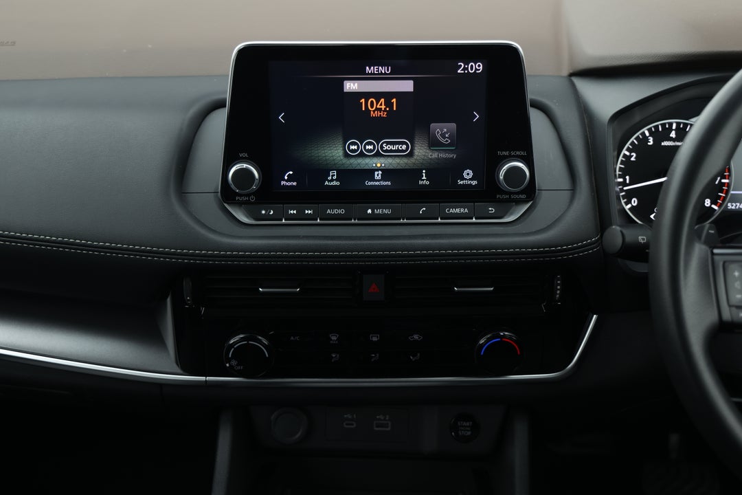 2024 Nissan X-trail St (2WD), Automatic, 52749 km, Center Console