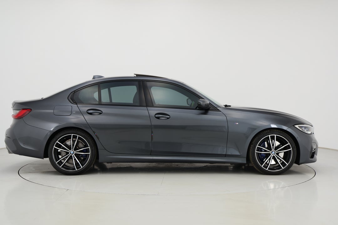 2019 BMW 3 30i M Sport, Automatic, 32033 km, Right Side View