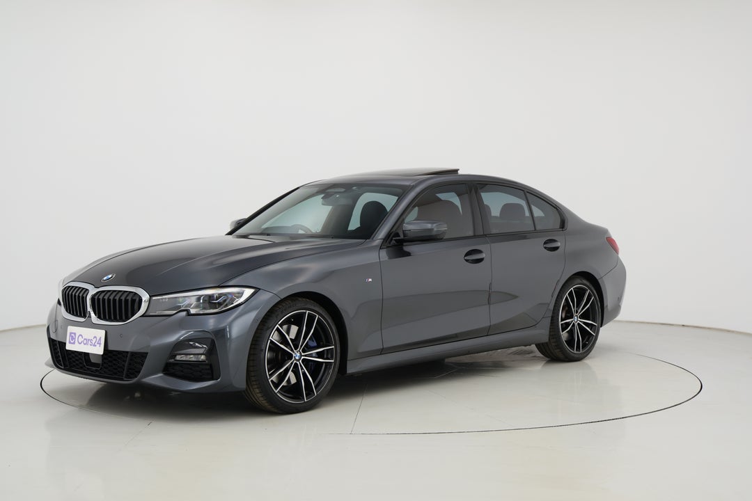 2019 BMW 3 30i M Sport, Automatic, 32033 km, Left Front Diagonal (45- Degree) View