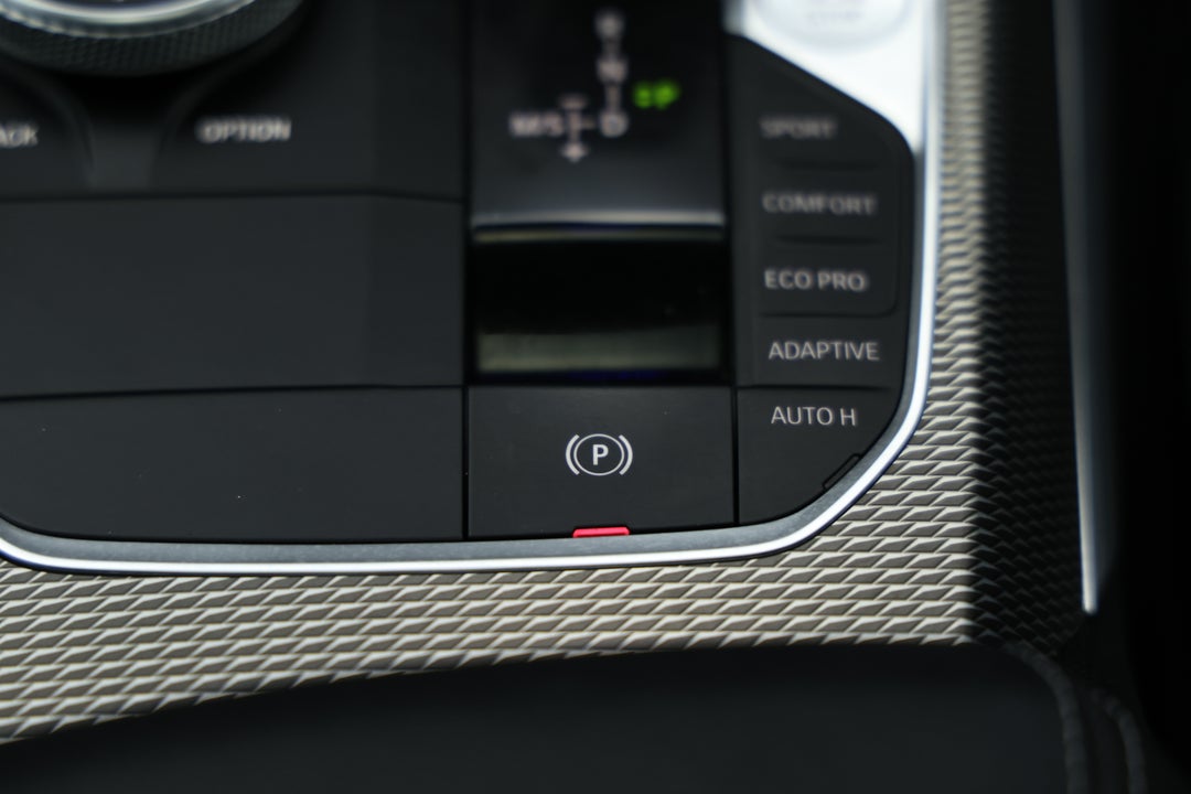 2019 BMW 3 30i M Sport, Automatic, 32033 km, Handbrake