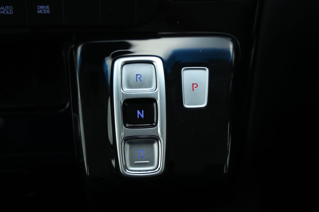 2022 Hyundai Staria Staria, Automatic, 89618 km, Gear Lever 