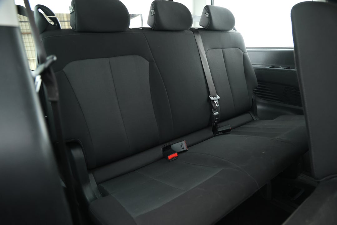 2022 Hyundai Staria Staria, Automatic, 89618 km, Third Row Seats