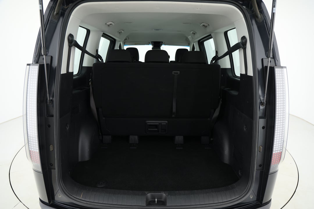 2022 Hyundai Staria Staria, Automatic, 89618 km, Boot Inside View
