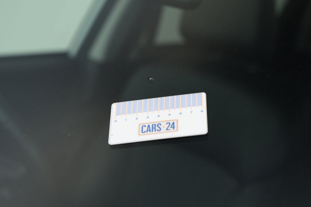 2018 Subaru Forester 2.5i-s, Automatic, 130237 km, Windshield Front Spots