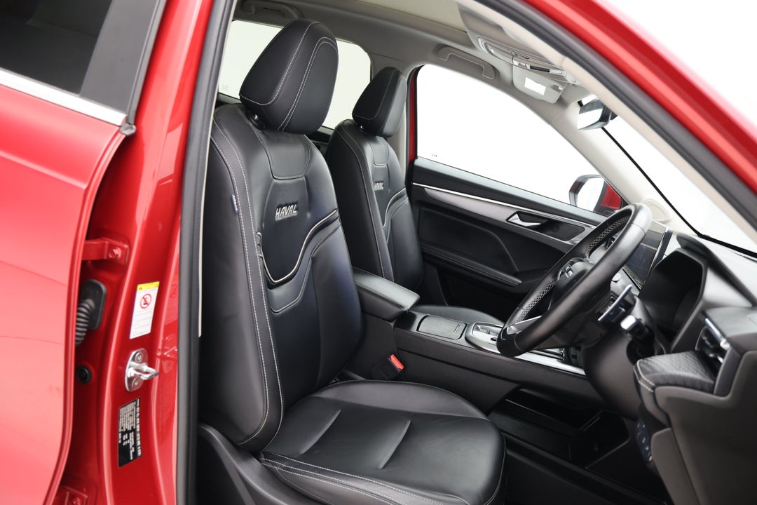 2022 GWM Haval Jolion Ultra, Automatic, 72622 km, Right Side Front Door Cabin View