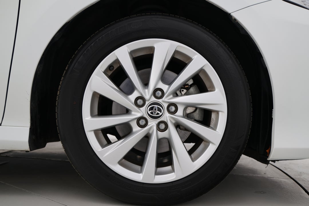 2024 Toyota Camry Ascent, Automatic, 46570 km, Right Front Wheel