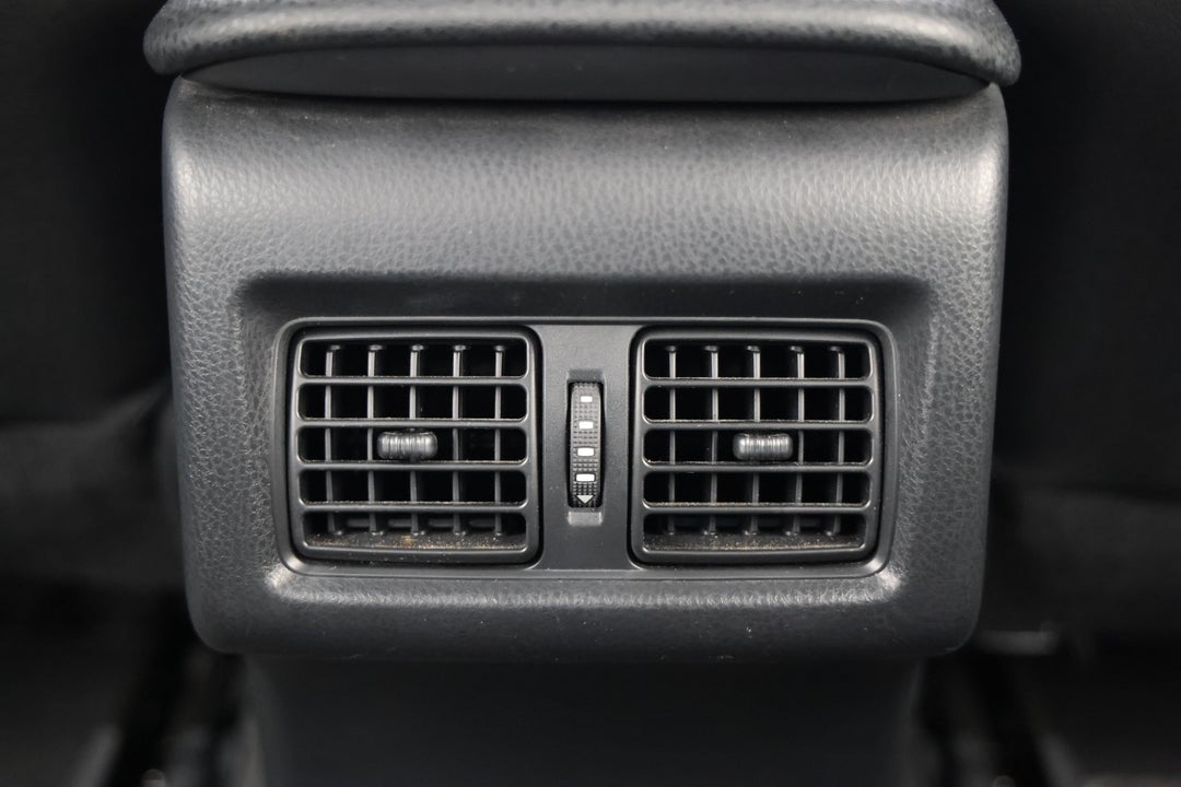 2024 Toyota Camry Ascent, Automatic, 46570 km, Rear A/C Vent