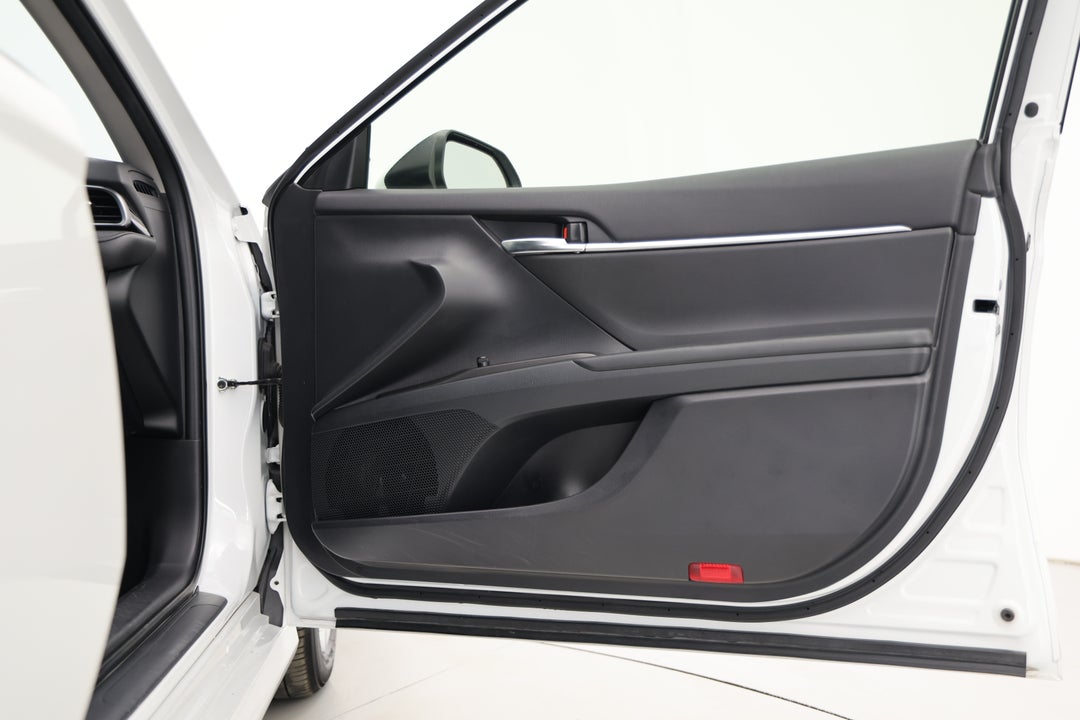 2024 Toyota Camry Ascent, Automatic, 46570 km, Speaker View