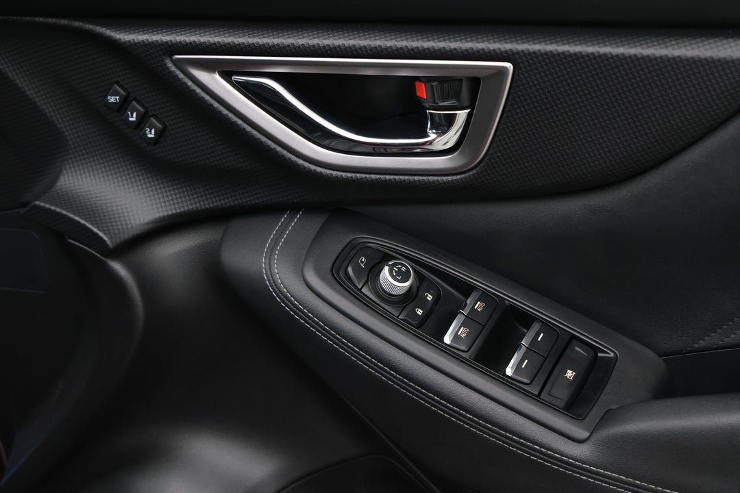 2019 Subaru Forester 2.5i-s (AWD), Automatic, 80592 km, Drivers Side Door Panel Controls