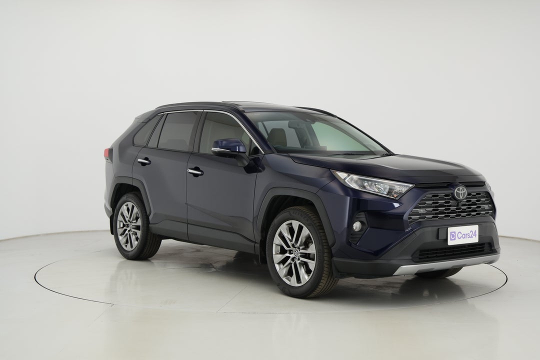 2019 Toyota RAV4 Cruiser (2WD), Automatic, 57685 km, Right Front Diagonal (45- Degree) View