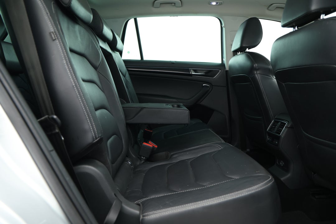 2017 SKODA Kodiaq 132 Tsi (4x4), Automatic, 152583 km, Right Side Rear Door Cabin View