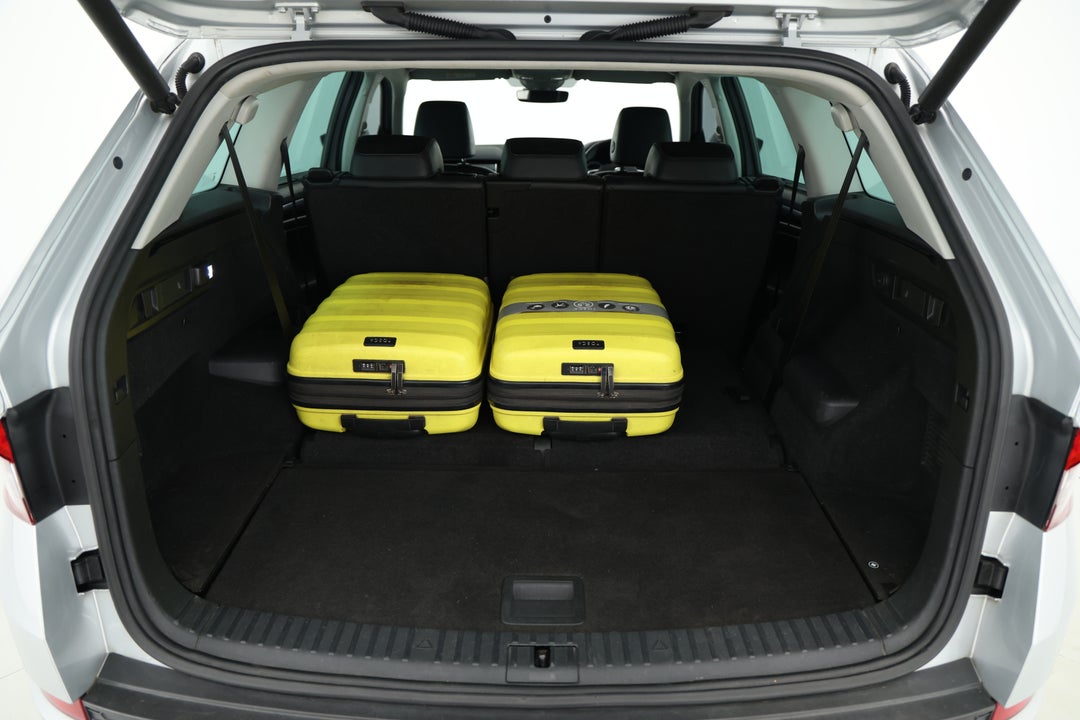 2017 SKODA Kodiaq 132 Tsi (4x4), Automatic, 152583 km, Boot Inside View with Luggage