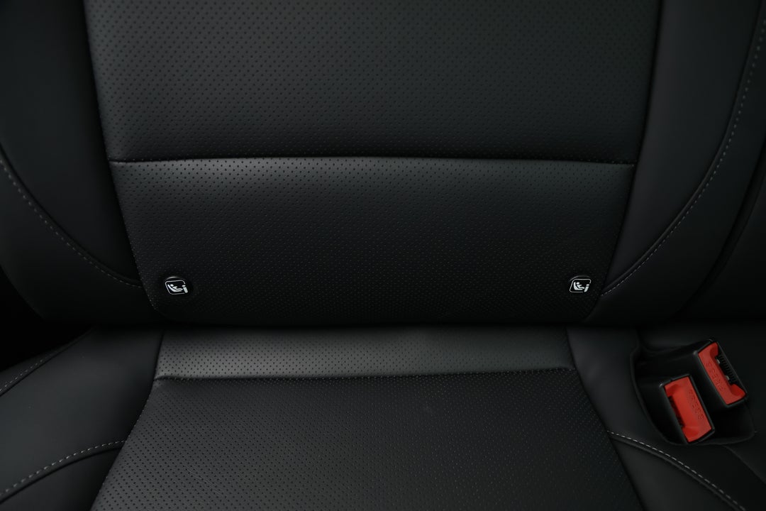 2025 MG ZS Hybrid Plus Essence, Automatic, 4678 km, Child Seat Anchor Points